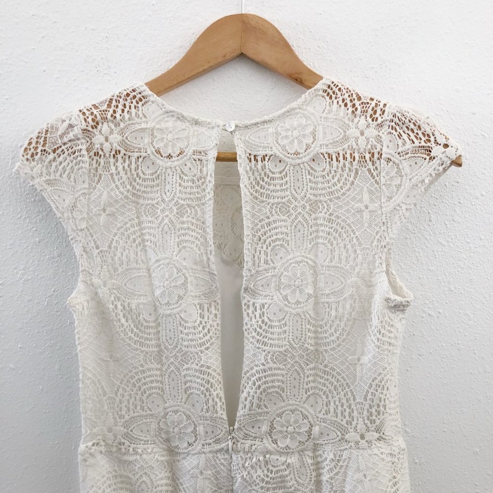 ELODIE Ivory Lace Cap Sleeve Short Romper Small - Picture 5 of 8